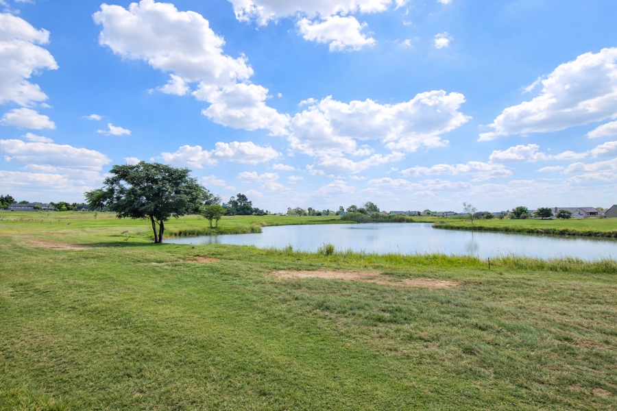 4 Bedroom Property for Sale in Heron Banks Golf Estate Free State